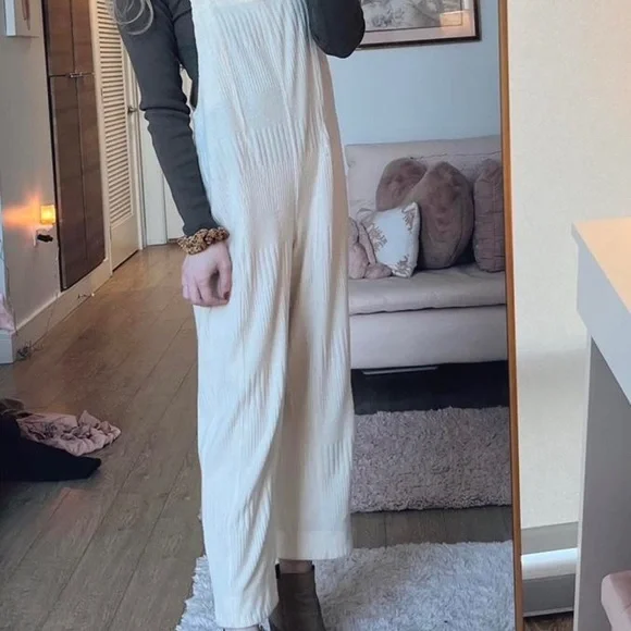 Urban outfitters cream body suit - Picture 2 of 4